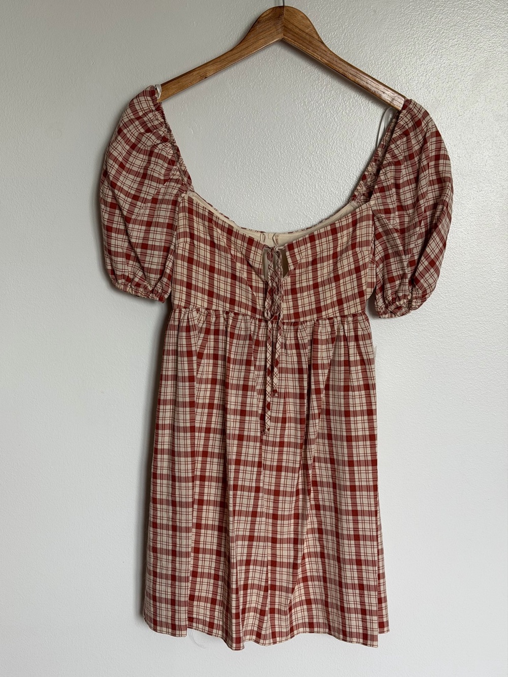 B. Smart Terracotta and Cream Plaid Puff-Sleeve Mini Dress